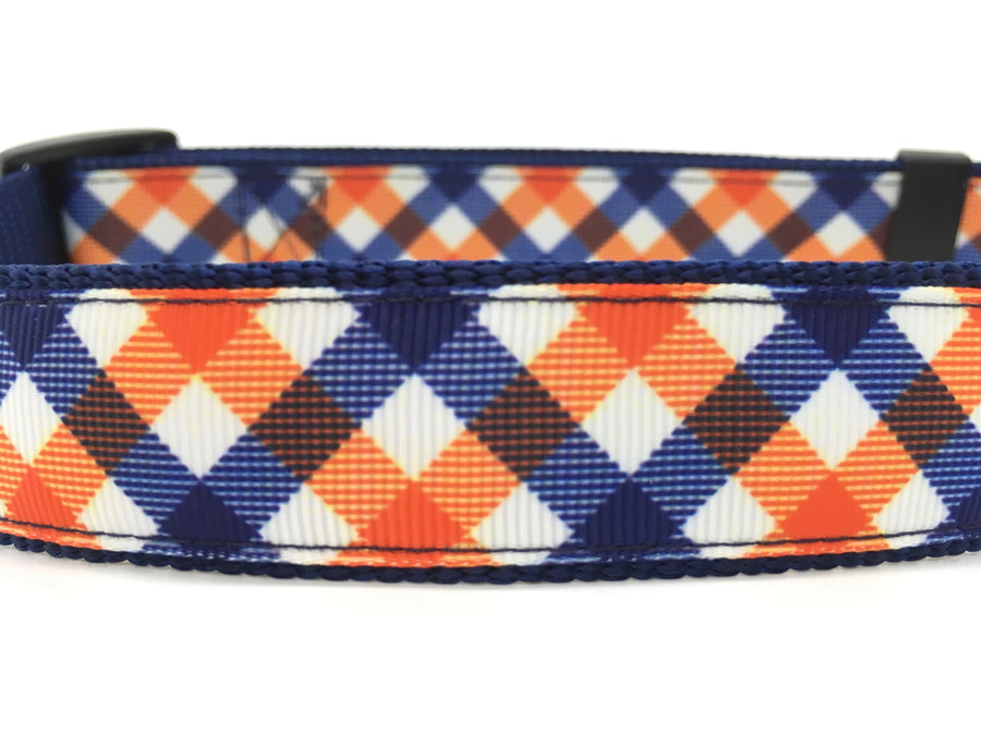 Persnickety Pets: team spirit navy & orange classic dog collar, detail