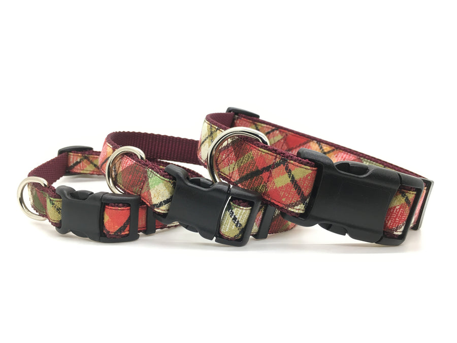 Persnickety Pets: Classic dog collar - 2020 festive plaid winter design, stacked